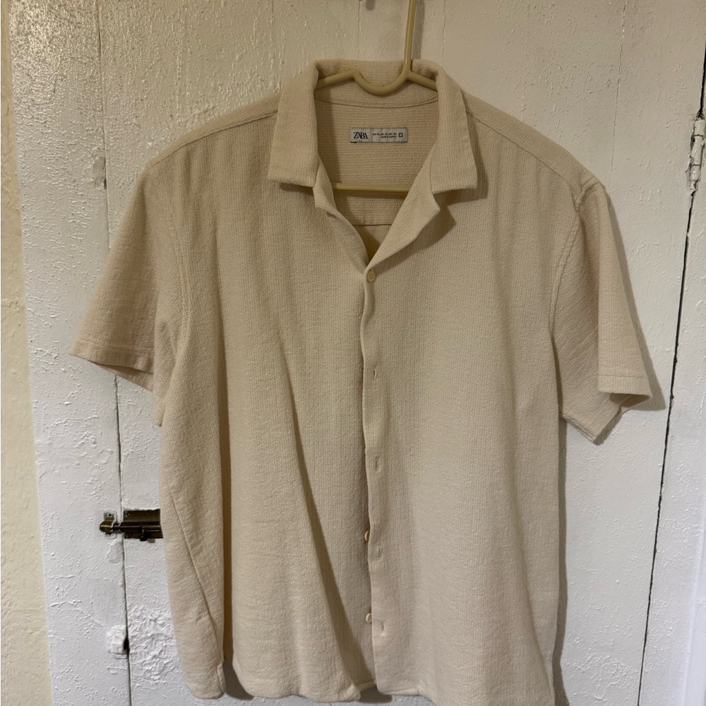 Zara Men's Cream Short Sleeve Button Down Shirt